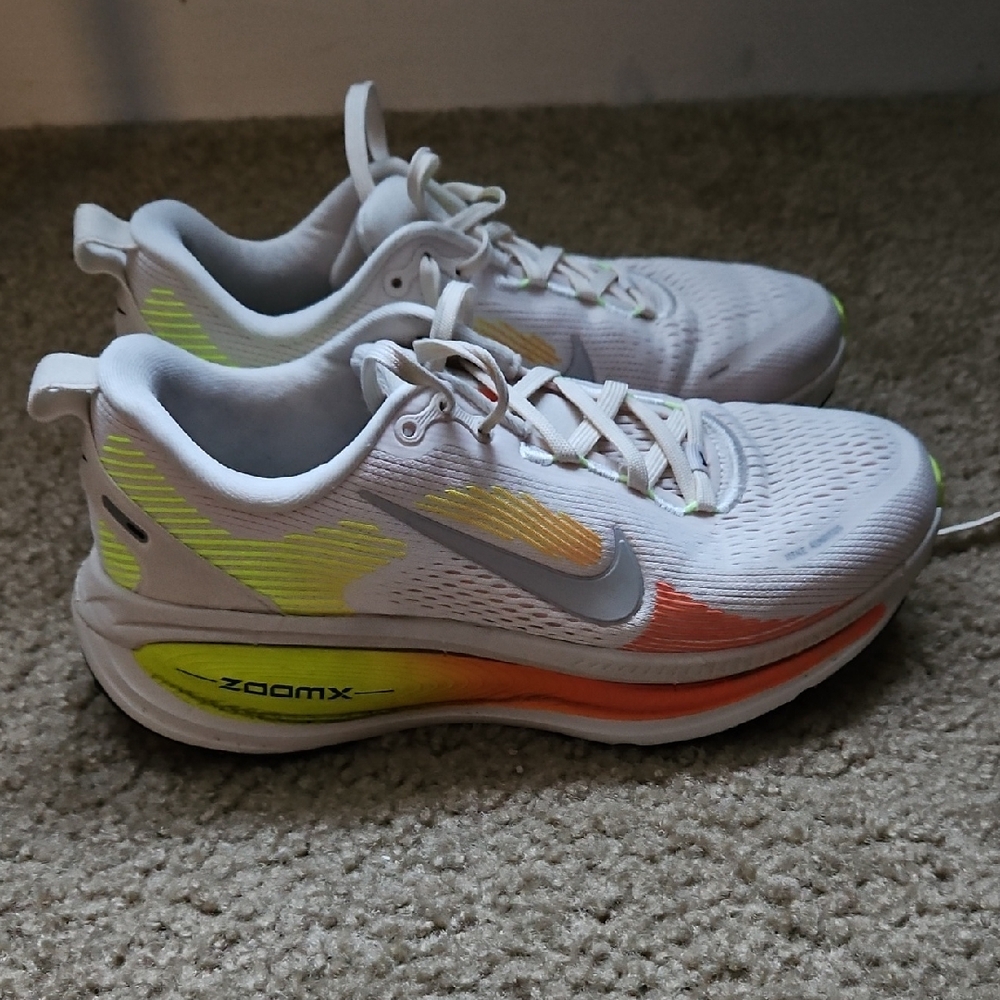 WOMENS NIKE 6.5 White and Orange ZOOMX Sneakers
